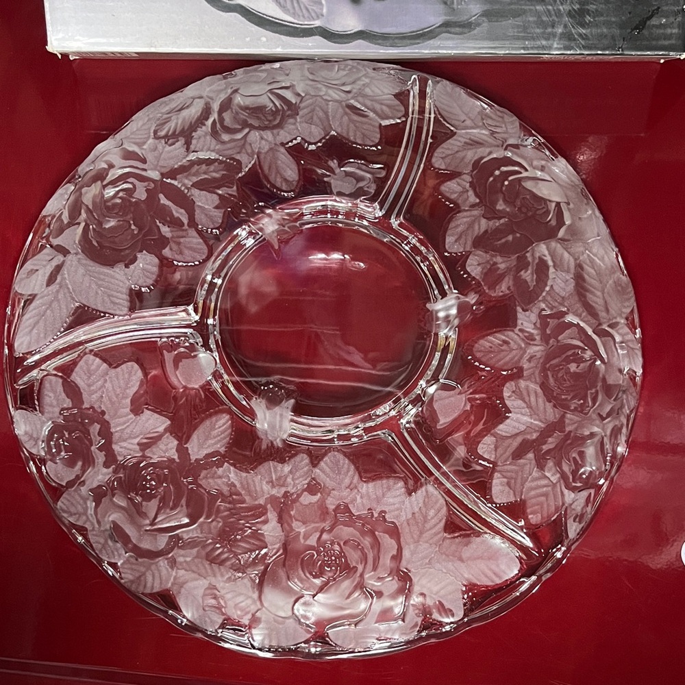 Winter Rose Divided Dish Studio Nova Clear Glass Floral Serving Platter Boxed - Picture 3 of 5